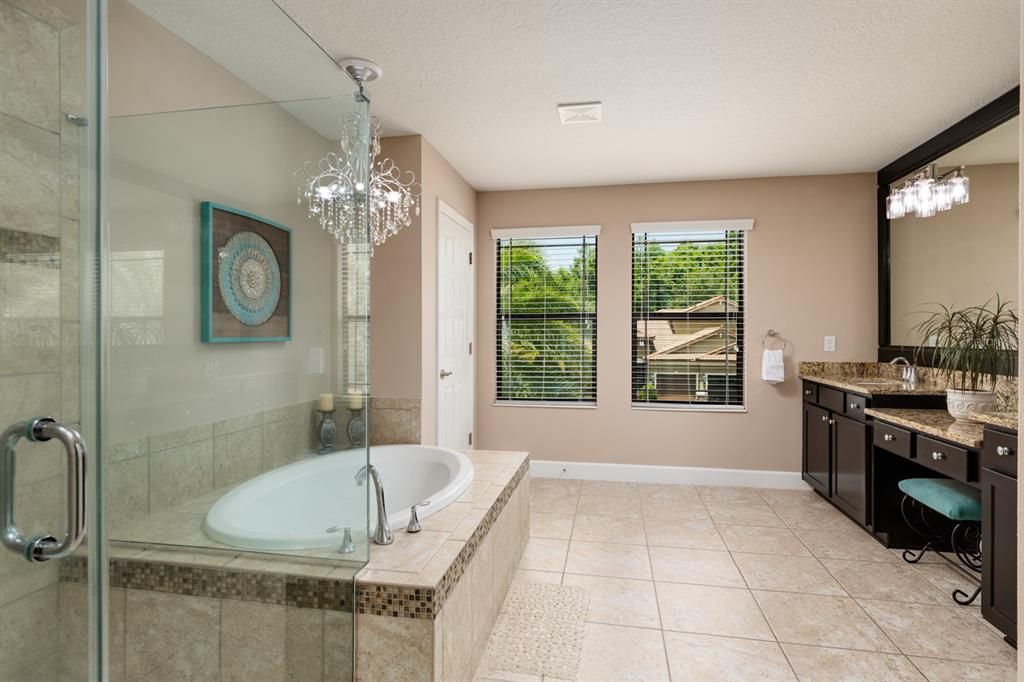 For Sale: $949,000 (5 beds, 4 baths, 3358 Square Feet)