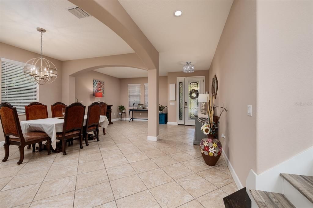 For Sale: $949,000 (5 beds, 4 baths, 3358 Square Feet)