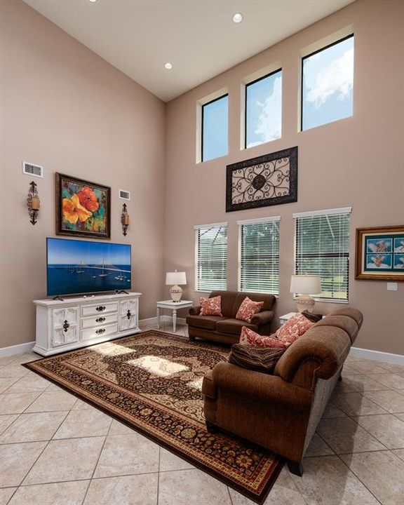 For Sale: $949,000 (5 beds, 4 baths, 3358 Square Feet)