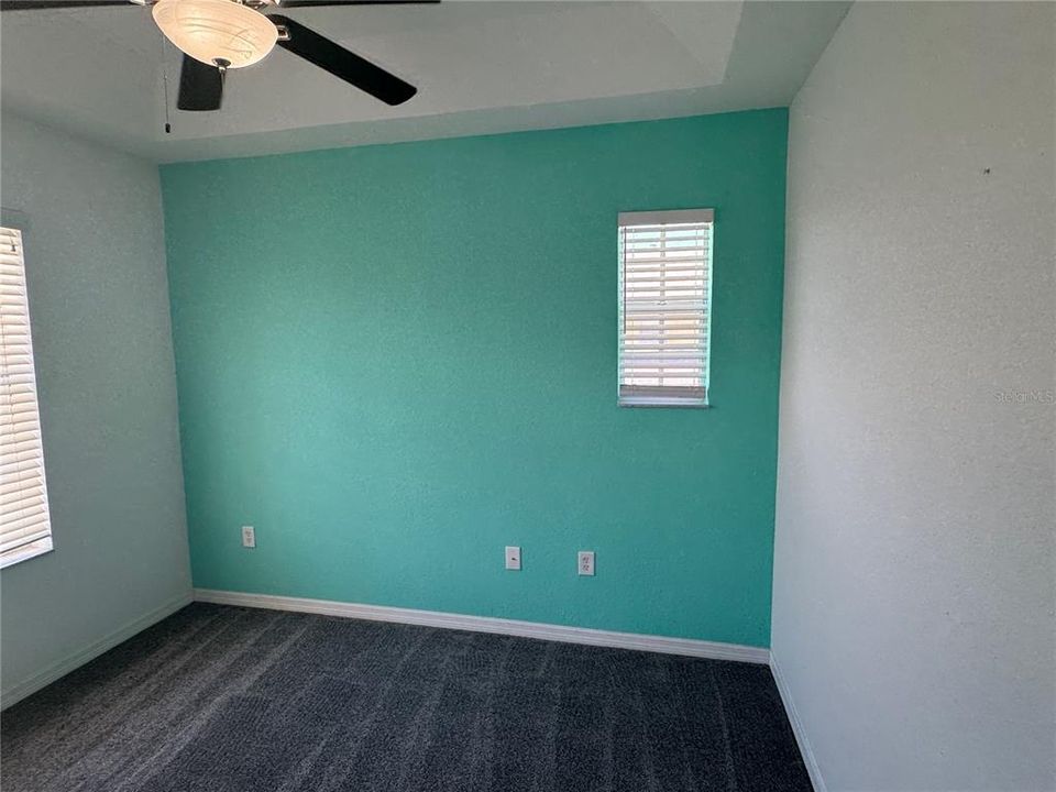 For Sale: $199,900 (3 beds, 2 baths, 1320 Square Feet)