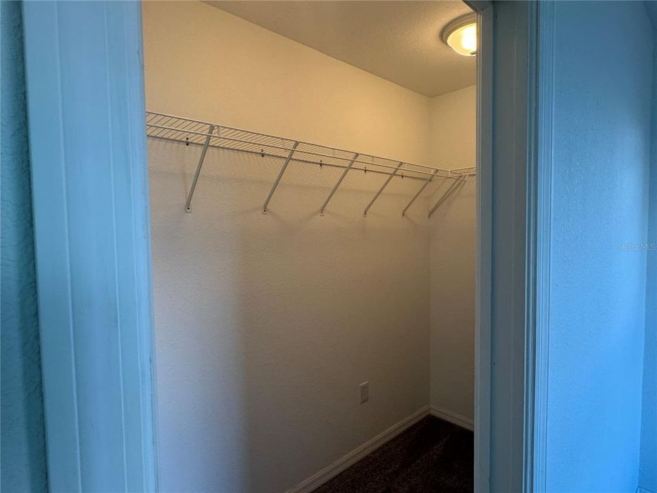 For Sale: $199,900 (3 beds, 2 baths, 1320 Square Feet)