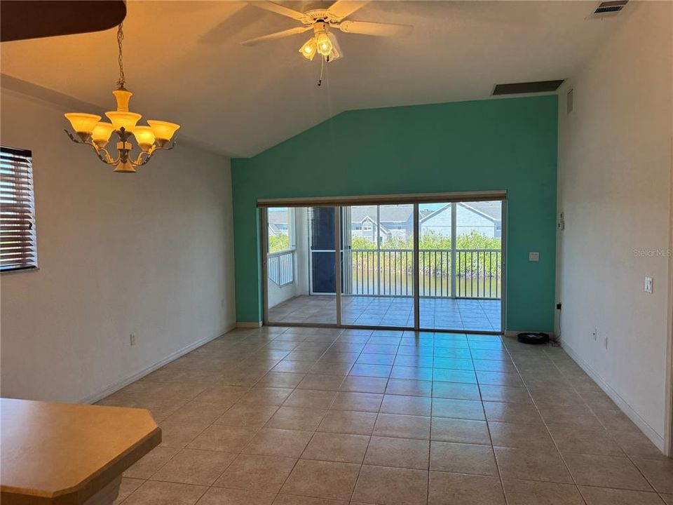 For Sale: $199,900 (3 beds, 2 baths, 1320 Square Feet)