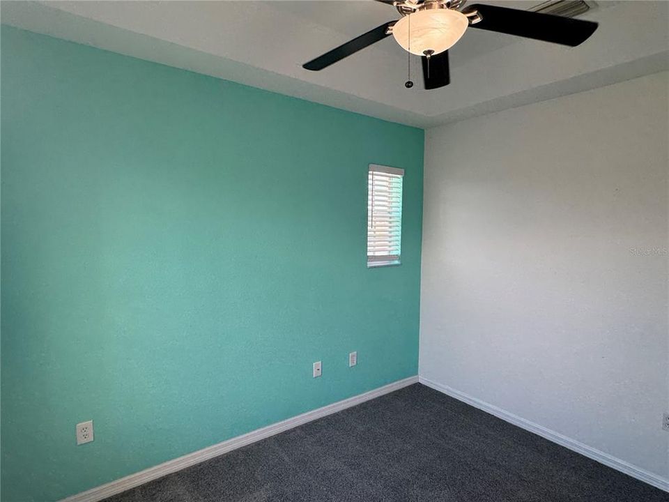 For Sale: $199,900 (3 beds, 2 baths, 1320 Square Feet)