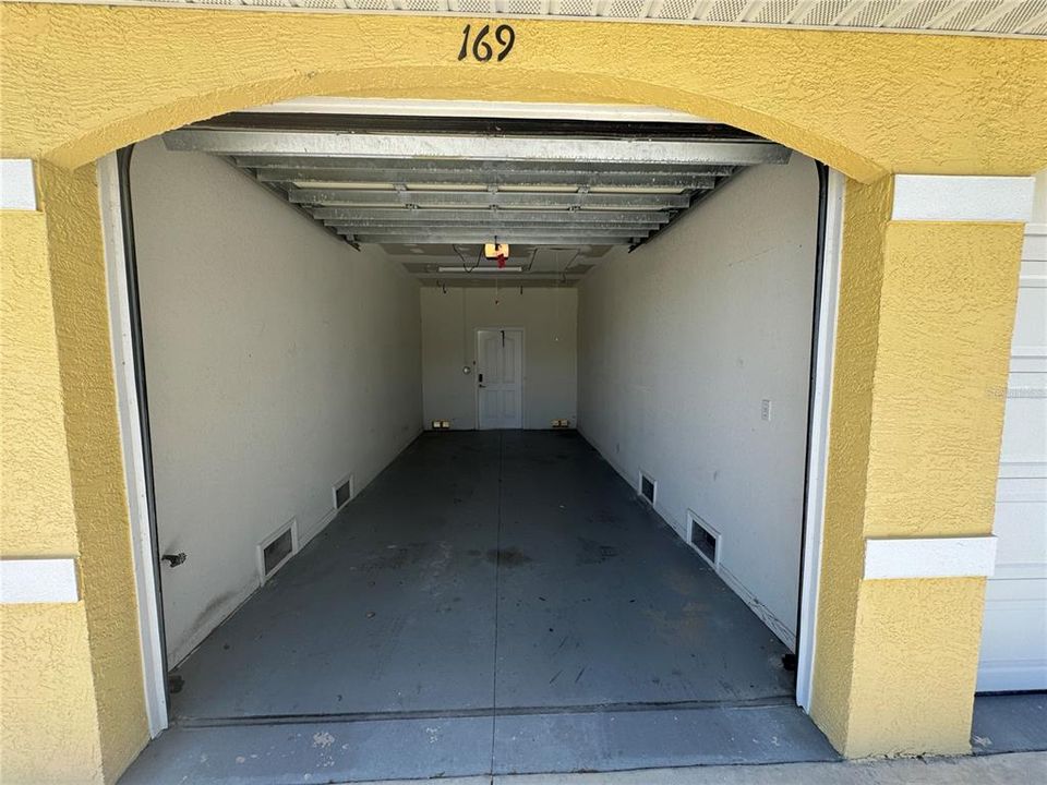 For Sale: $199,900 (3 beds, 2 baths, 1320 Square Feet)