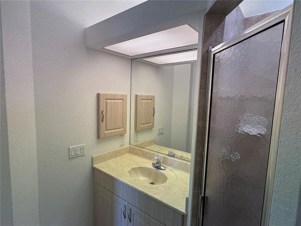 For Sale: $199,900 (3 beds, 2 baths, 1320 Square Feet)