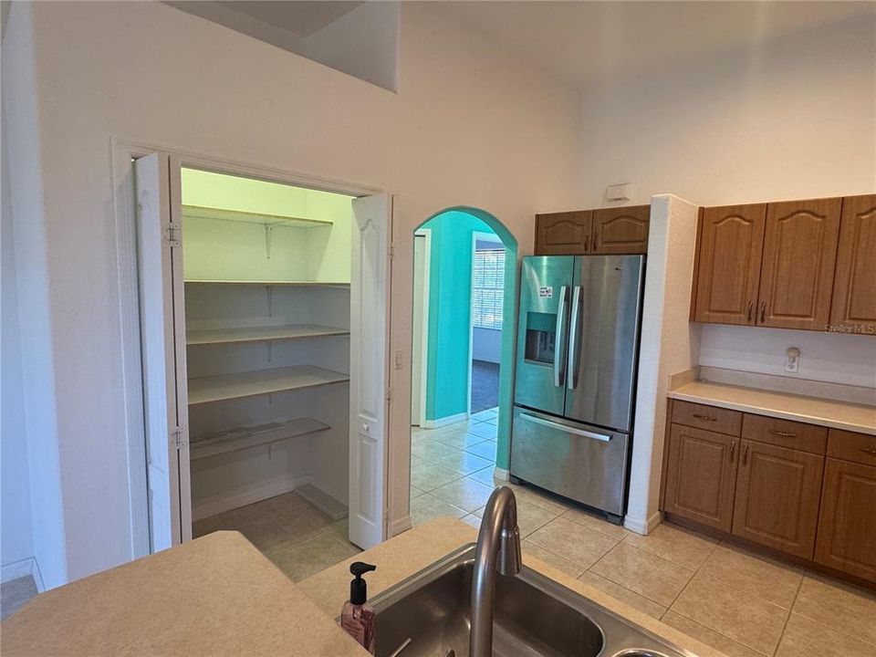 For Sale: $199,900 (3 beds, 2 baths, 1320 Square Feet)