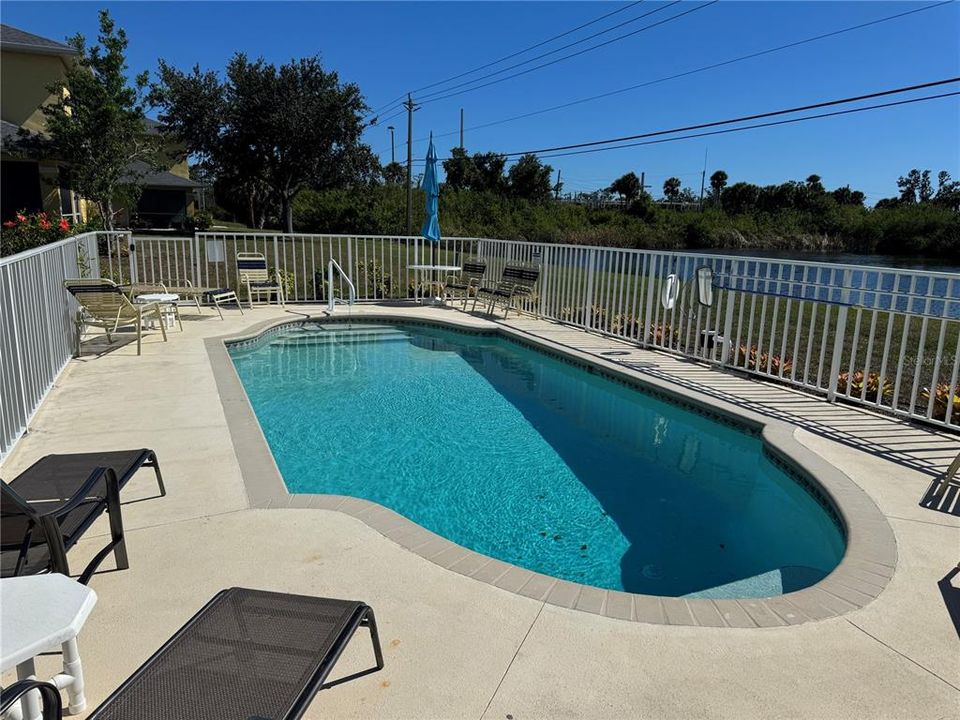 For Sale: $199,900 (3 beds, 2 baths, 1320 Square Feet)