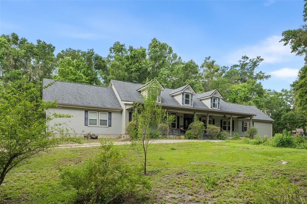 Vendido Recientemente: $649,900 (4 camas, 4 baños, 2858 Pies cuadrados)