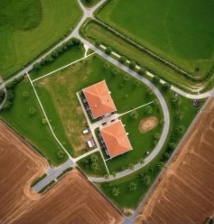 待售: $500,000 (8.30 acres)