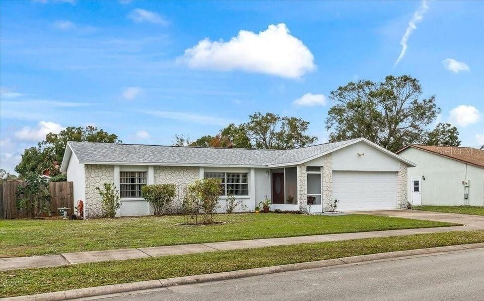 Vendido Recientemente: $291,000 (3 camas, 2 baños, 1452 Pies cuadrados)