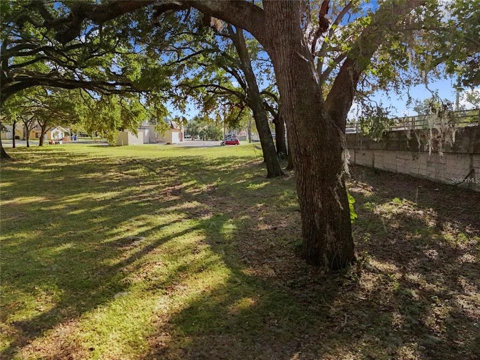 На продажу: $200,000 (0.59 acres)