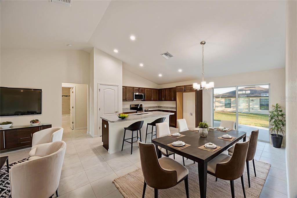 For Sale: $365,000 (3 beds, 2 baths, 1621 Square Feet)