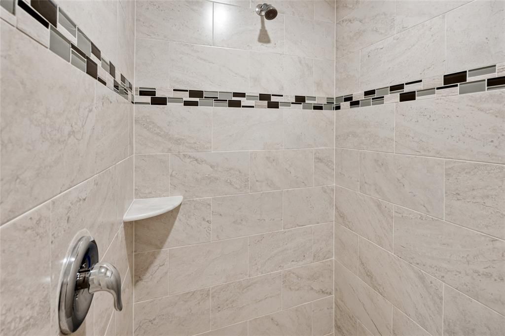 For Sale: $365,000 (3 beds, 2 baths, 1621 Square Feet)