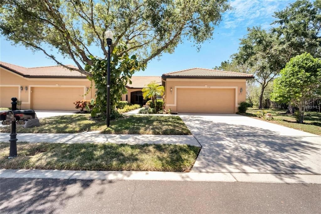 Recently Sold: $300,000 (3 beds, 2 baths, 1616 Square Feet)