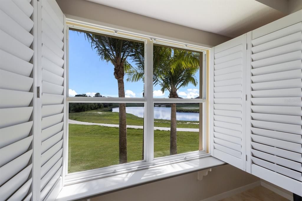 For Sale: $299,900 (2 beds, 2 baths, 1431 Square Feet)