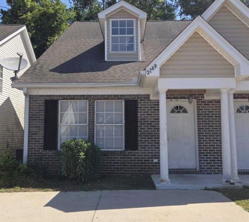 最近售出: $187,000 (3 贝兹, 3 浴室, 1338 平方英尺)