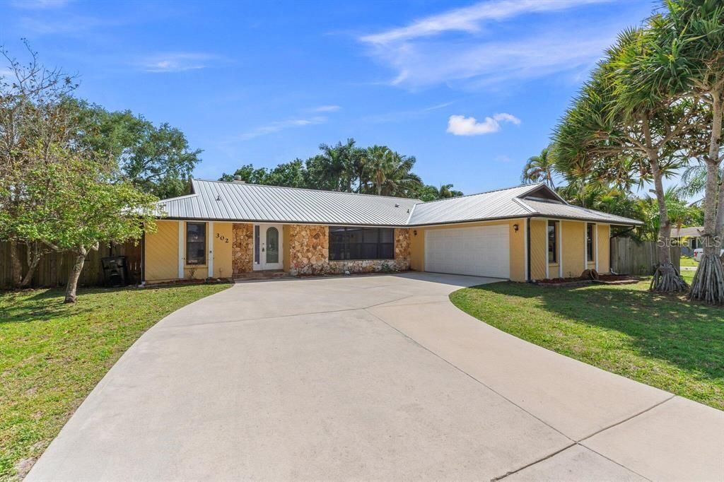 最近售出: $400,000 (3 贝兹, 2 浴室, 1870 平方英尺)