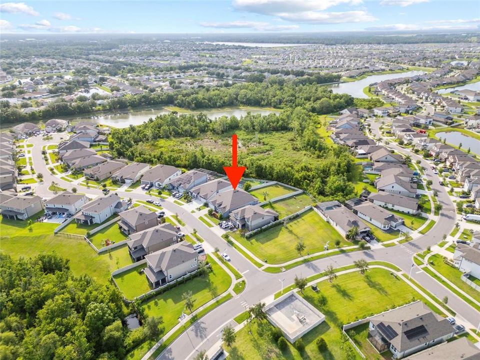 На продажу: $799,999 (6 спален, 3 ванн, 4190 Квадратных фут)