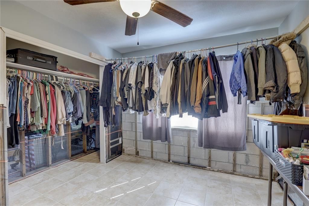 待售: $785,000 (4 贝兹, 0 浴室, 2992 平方英尺)