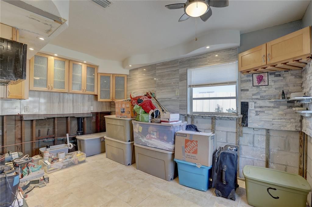 待售: $785,000 (4 贝兹, 0 浴室, 2992 平方英尺)