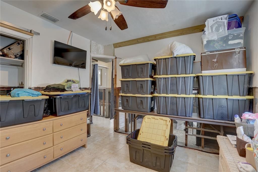 待售: $785,000 (4 贝兹, 0 浴室, 2992 平方英尺)