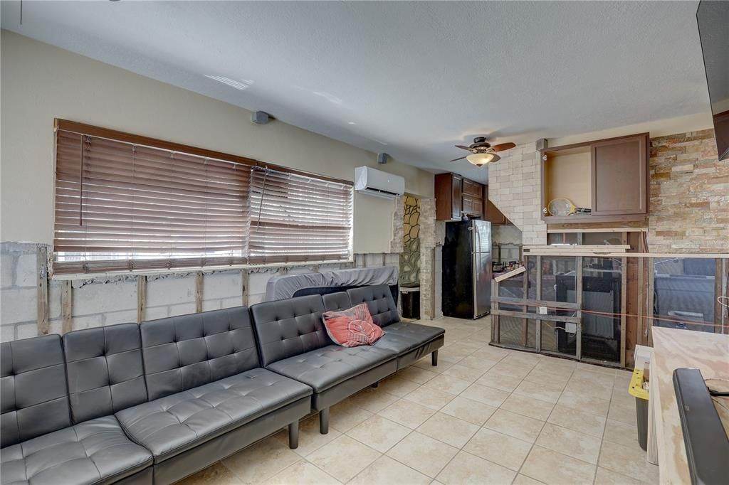 待售: $785,000 (4 贝兹, 0 浴室, 2992 平方英尺)