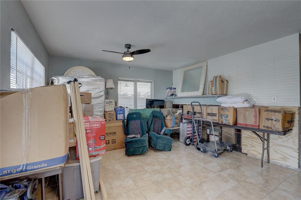 待售: $785,000 (4 贝兹, 0 浴室, 2992 平方英尺)