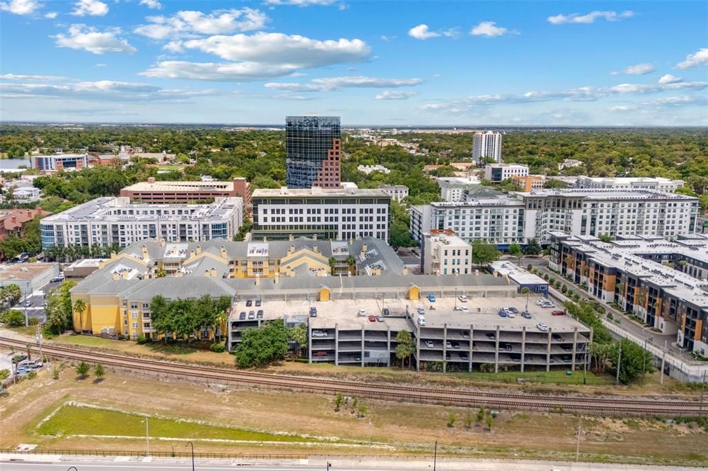 For Sale: $275,000 (2 beds, 2 baths, 1070 Square Feet)