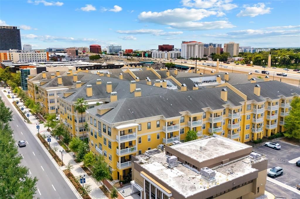 For Sale: $275,000 (2 beds, 2 baths, 1070 Square Feet)