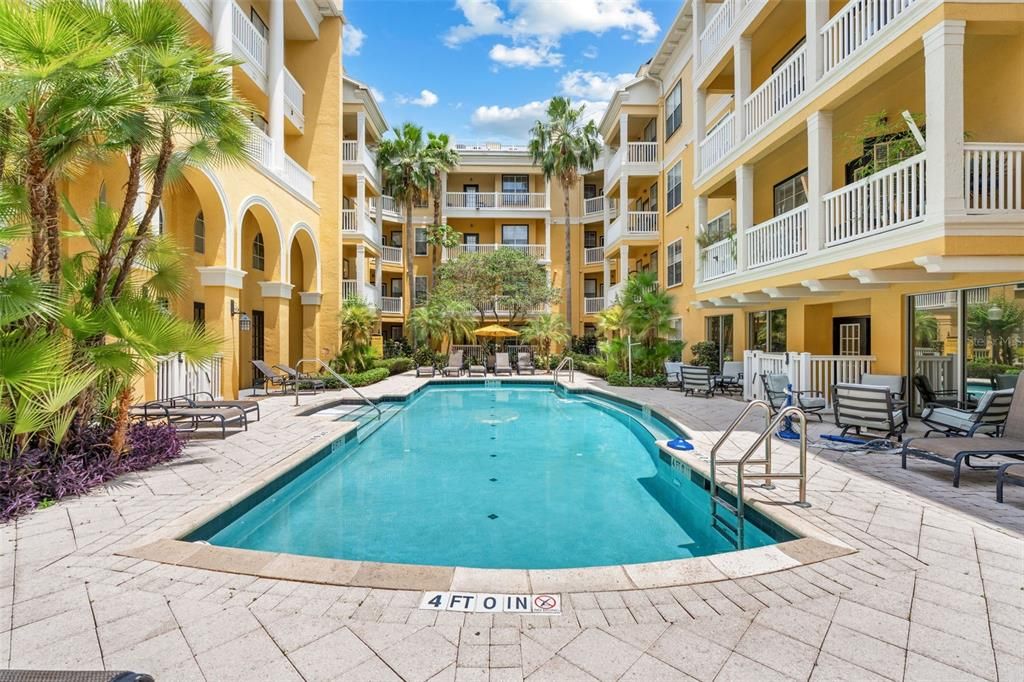 For Sale: $275,000 (2 beds, 2 baths, 1070 Square Feet)