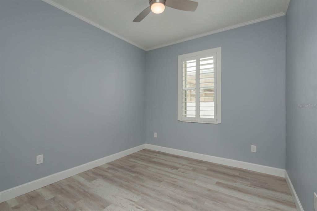 合同活跃: $699,000 (4 贝兹, 2 浴室, 1829 平方英尺)