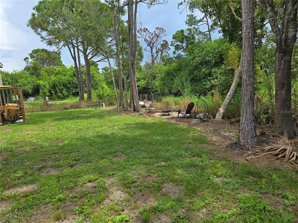 Active With Contract: $242,500 (3 beds, 2 baths, 1264 Square Feet)