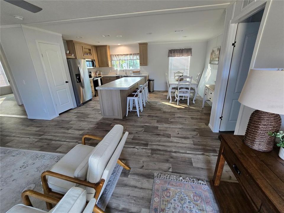 Active With Contract: $242,500 (3 beds, 2 baths, 1264 Square Feet)