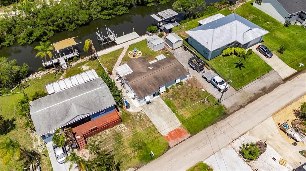 Active With Contract: $355,000 (3 beds, 1 baths, 1121 Square Feet)