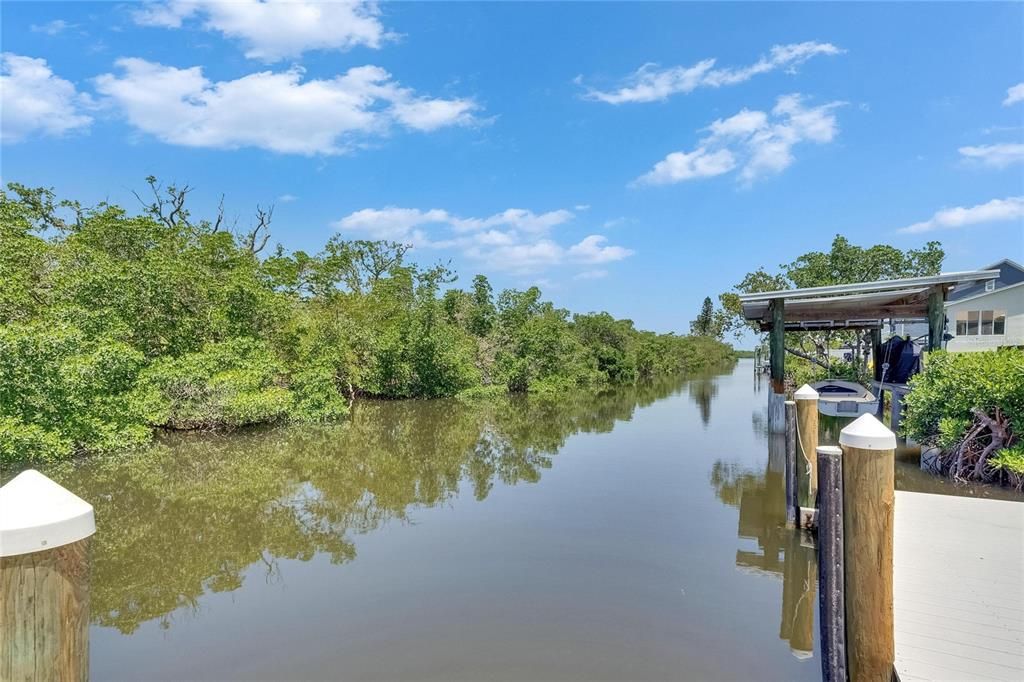 Active With Contract: $355,000 (3 beds, 1 baths, 1121 Square Feet)