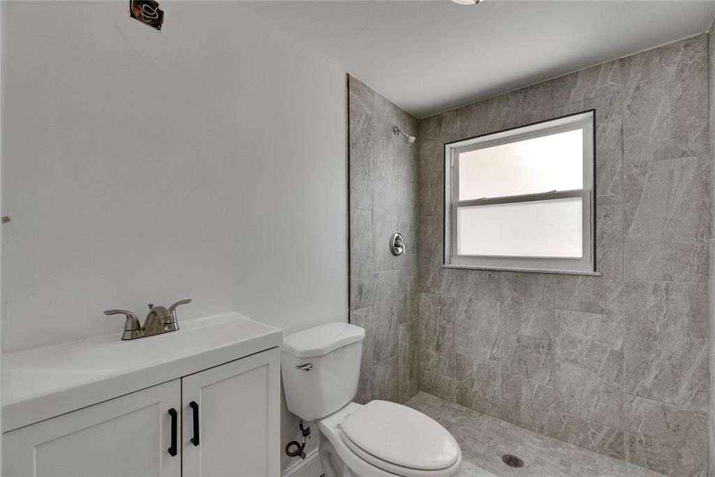 Active With Contract: $355,000 (3 beds, 1 baths, 1121 Square Feet)