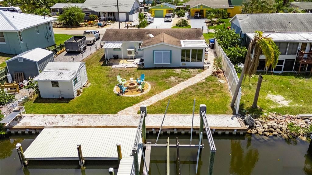 Active With Contract: $355,000 (3 beds, 1 baths, 1121 Square Feet)