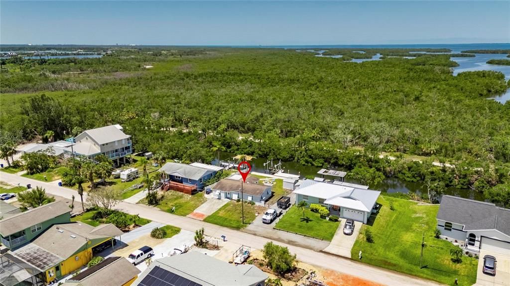 Active With Contract: $355,000 (3 beds, 1 baths, 1121 Square Feet)