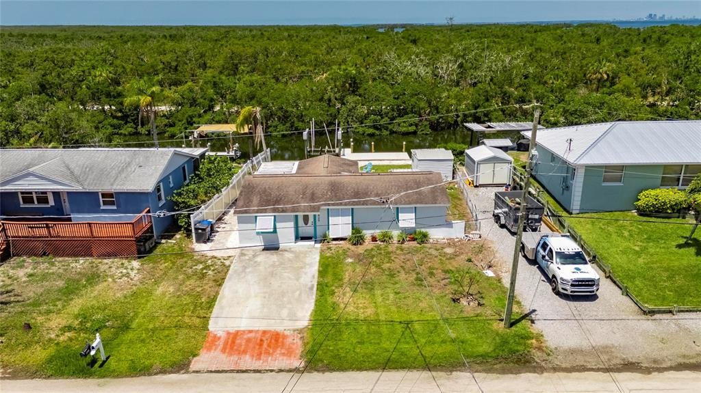 Active With Contract: $355,000 (3 beds, 1 baths, 1121 Square Feet)