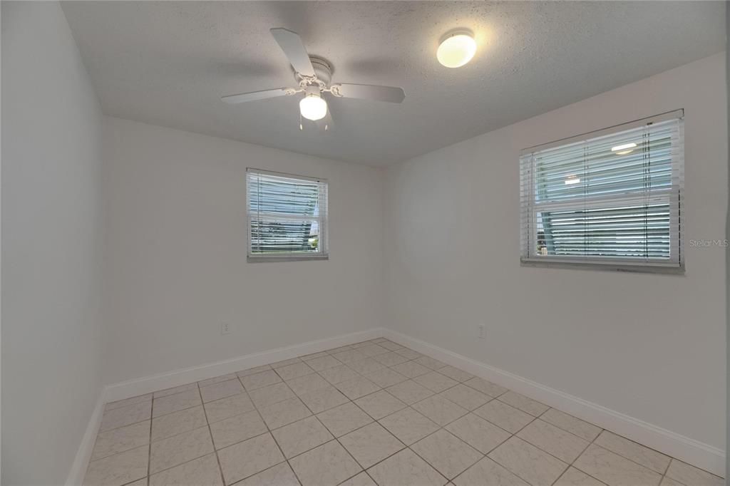 Active With Contract: $355,000 (3 beds, 1 baths, 1121 Square Feet)