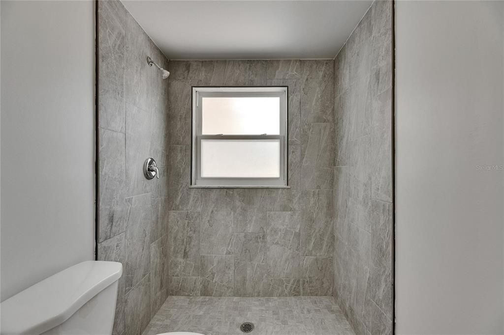 Active With Contract: $355,000 (3 beds, 1 baths, 1121 Square Feet)