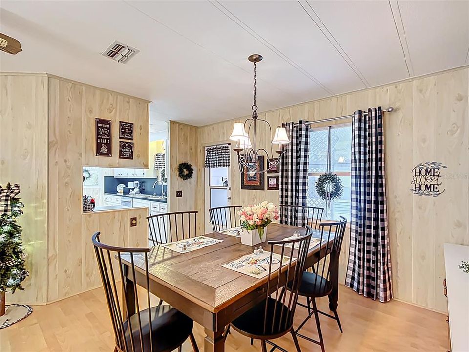 En Venta: $169,900 (2 camas, 2 baños, 1248 Pies cuadrados)