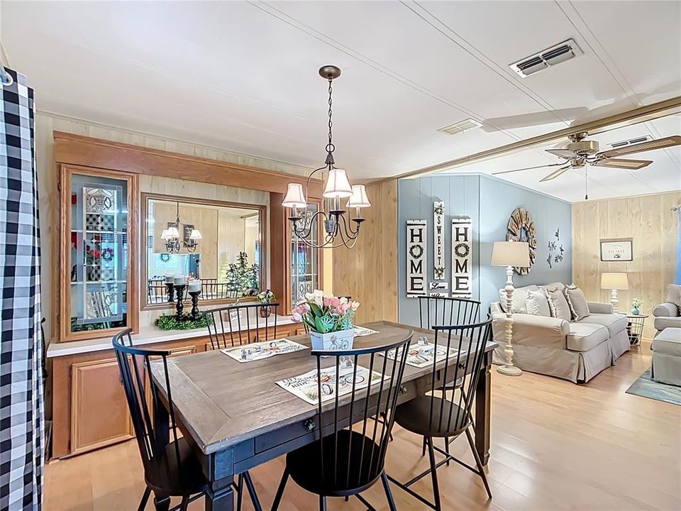 En Venta: $169,900 (2 camas, 2 baños, 1248 Pies cuadrados)