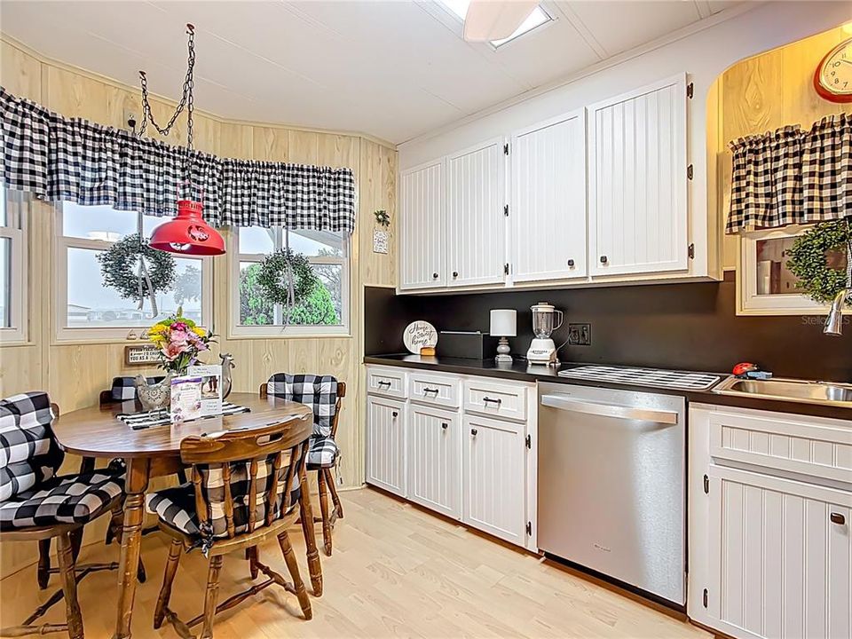 En Venta: $169,900 (2 camas, 2 baños, 1248 Pies cuadrados)