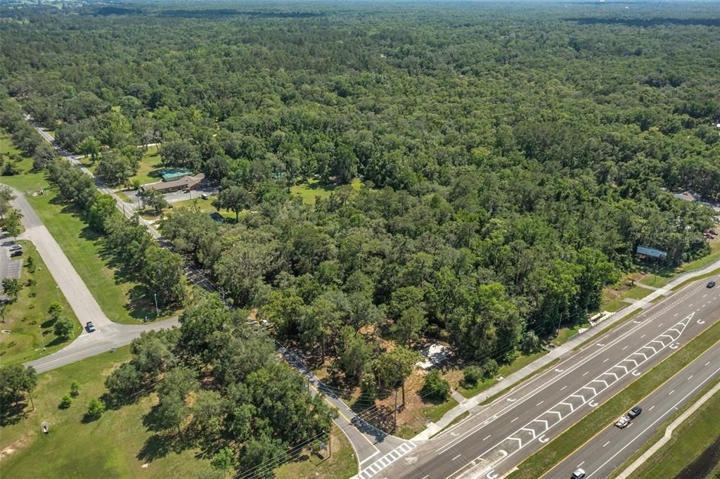 En Venta: $750,000 (2.20 acres)