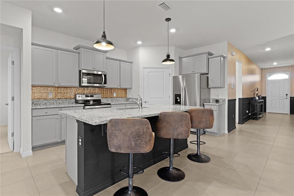 For Sale: $340,000 (3 beds, 2 baths, 1810 Square Feet)