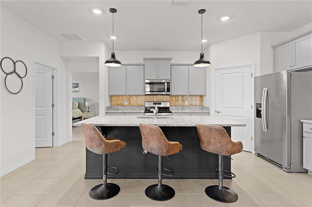 For Sale: $340,000 (3 beds, 2 baths, 1810 Square Feet)