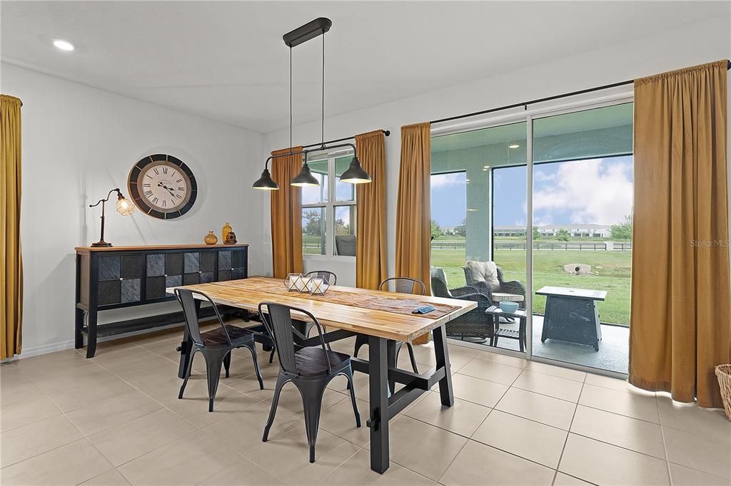 For Sale: $340,000 (3 beds, 2 baths, 1810 Square Feet)