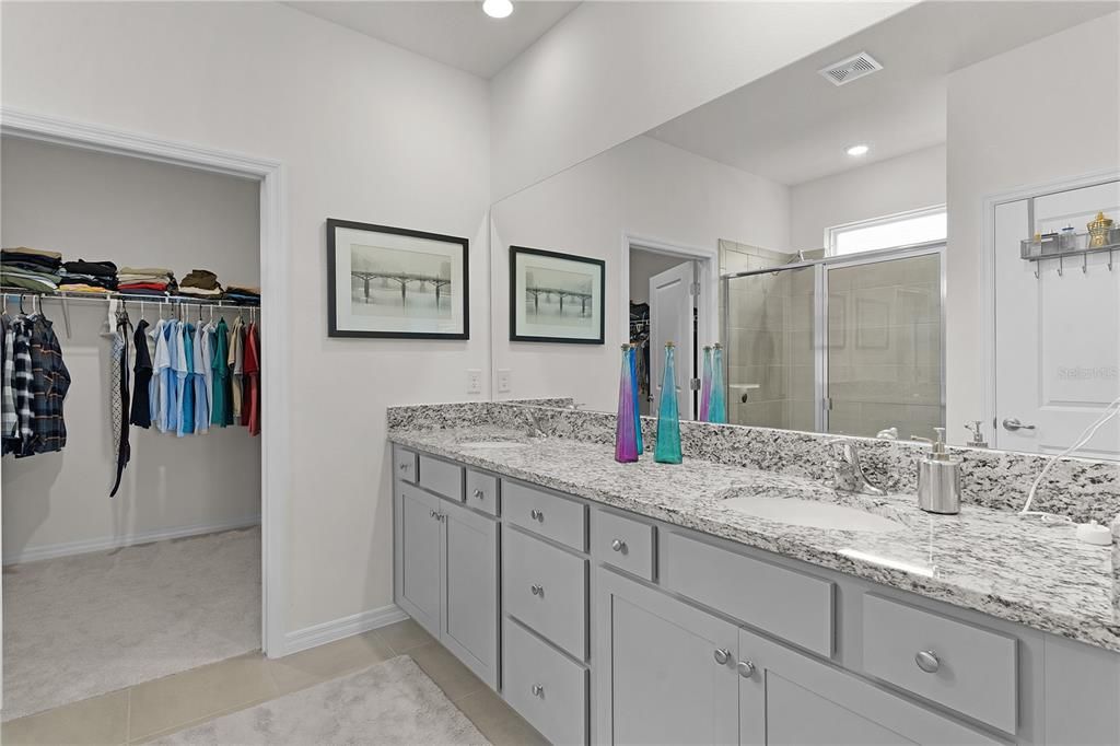 For Sale: $340,000 (3 beds, 2 baths, 1810 Square Feet)