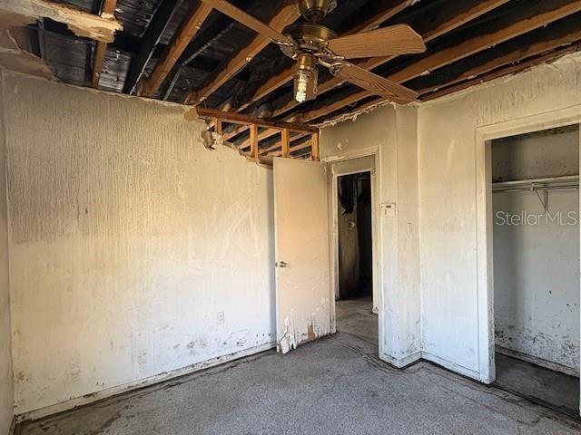 Active With Contract: $126,500 (3 beds, 1 baths, 979 Square Feet)